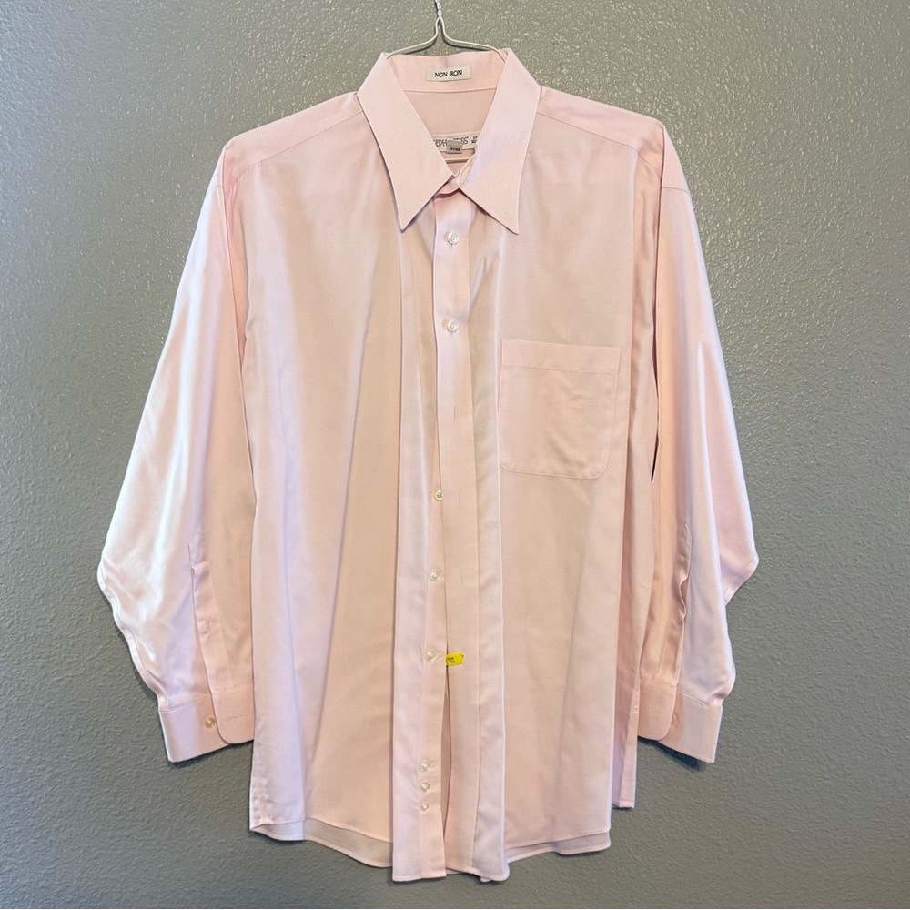 Joseph & Feiss Pink Dress Shirt with Classic Button-Down Style and Long Sleeves
